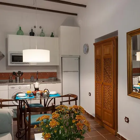 Horno 24 La Casa Del Patio Andalusi