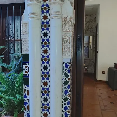 Apartment Horno24, Con Patio Andaluz, Tipico De