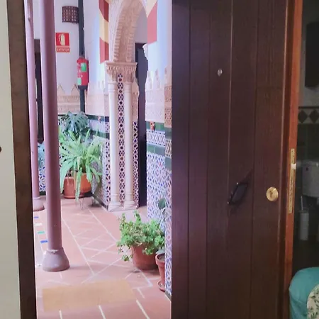 Horno 24 La Casa Del Patio Andalusí *